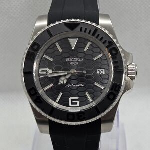 Custom 40mm Automatic Seiko Mod Watch Black Date Sub Dweller NH35